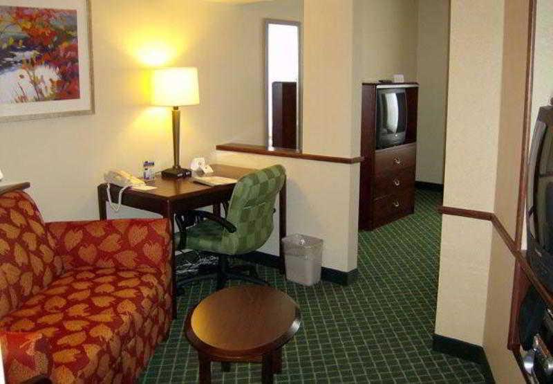 Fairfield Inn & Suites Butler Chambre photo