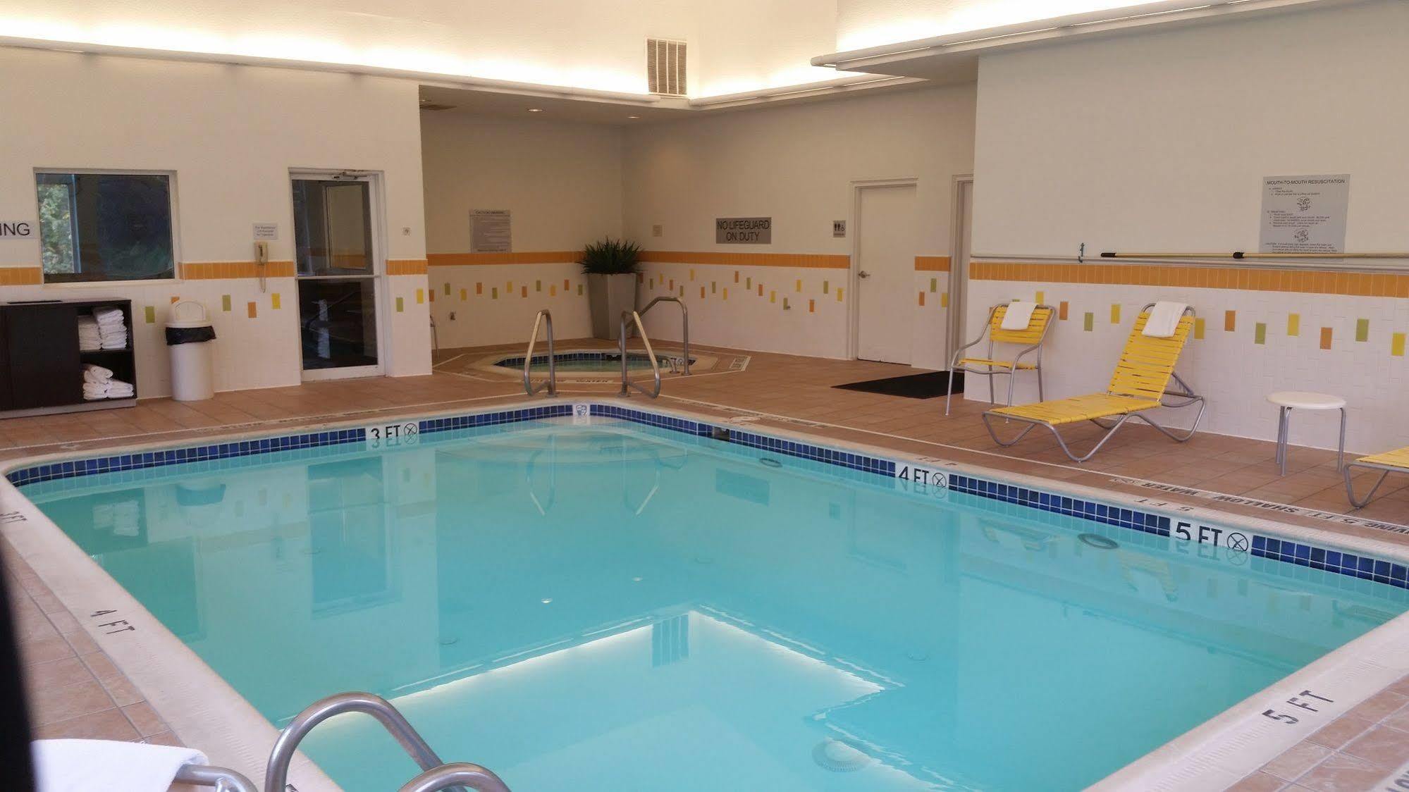 Fairfield Inn & Suites Butler Extérieur photo